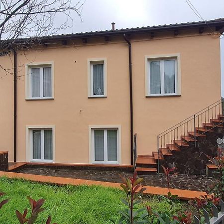 Wayne'S House, A Short Walk To The Waterfalls Bagnone Bagian luar foto