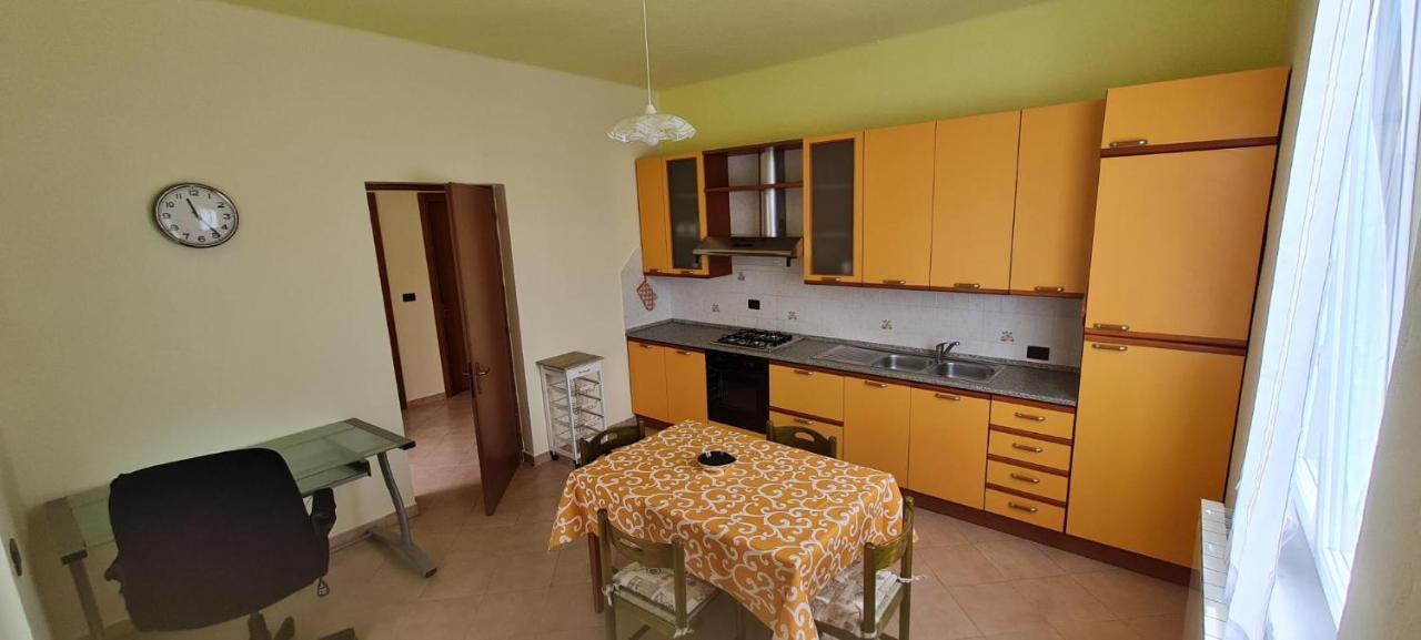 Wayne'S House, A Short Walk To The Waterfalls Bagnone Bagian luar foto