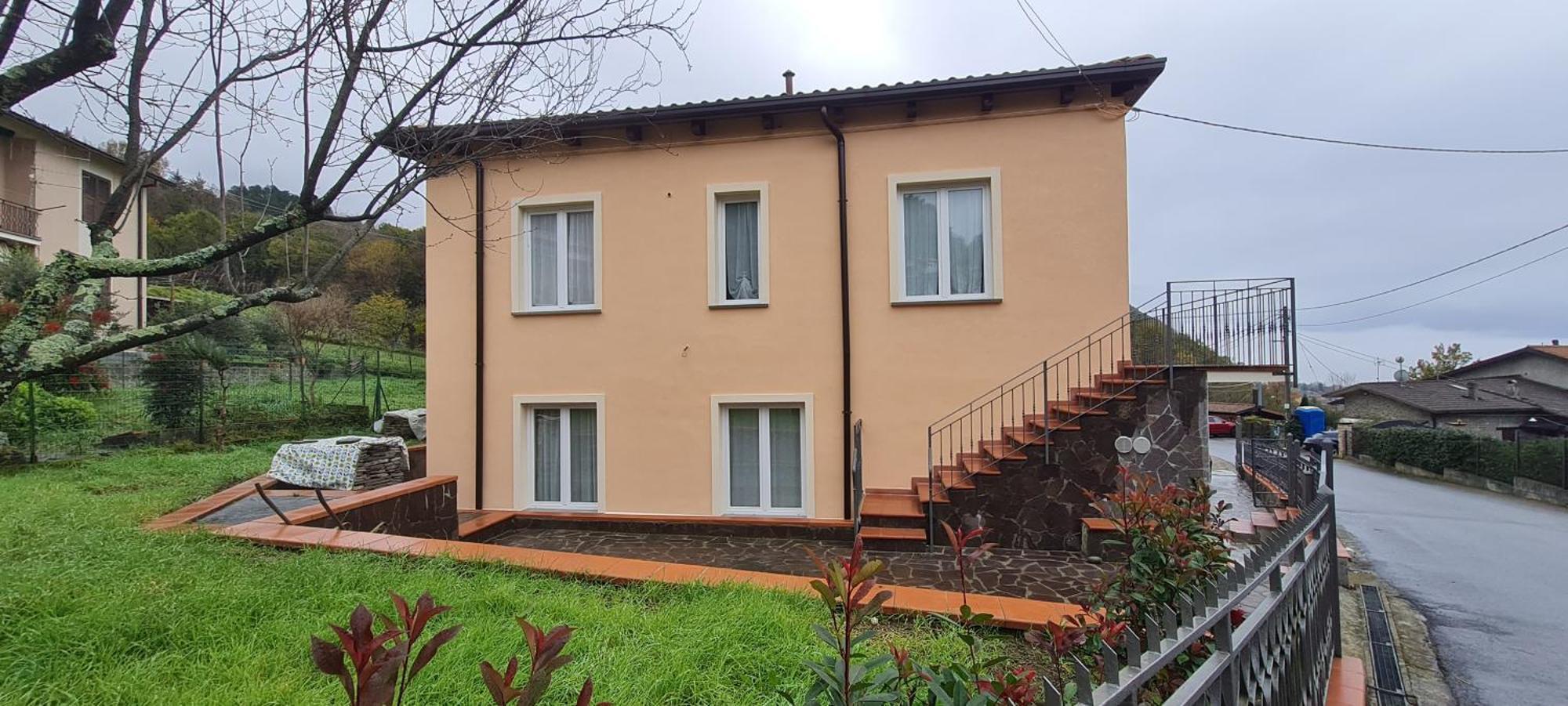 Wayne'S House, A Short Walk To The Waterfalls Bagnone Bagian luar foto